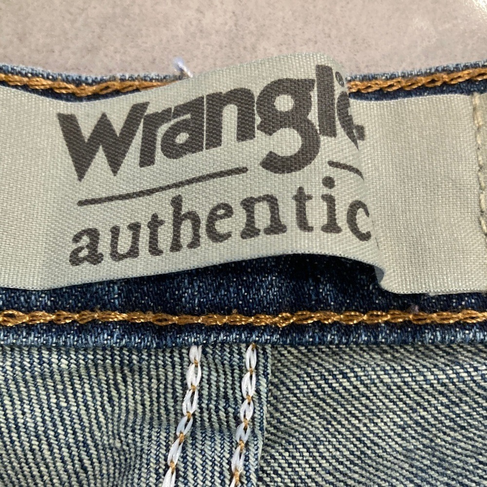 Wrangler Authentics Mens Straight Leg Jeans Medium Wash 28x32 10ZM100TW